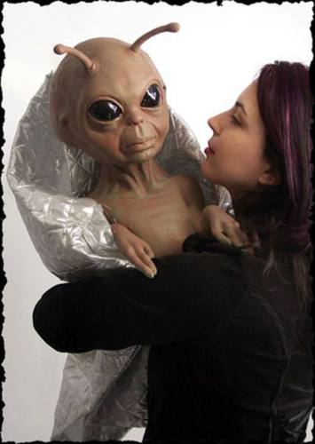 Alien Baby Puppet by Bump In The Night Productions.